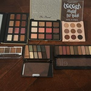 Eyeshadow palette bundle